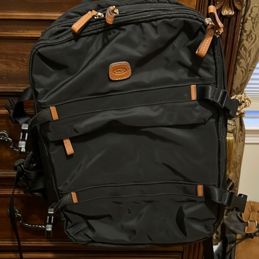 Bric backpack like new